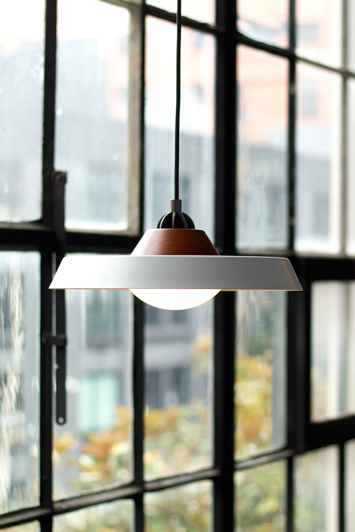 Mavisten Edition Far Pendant