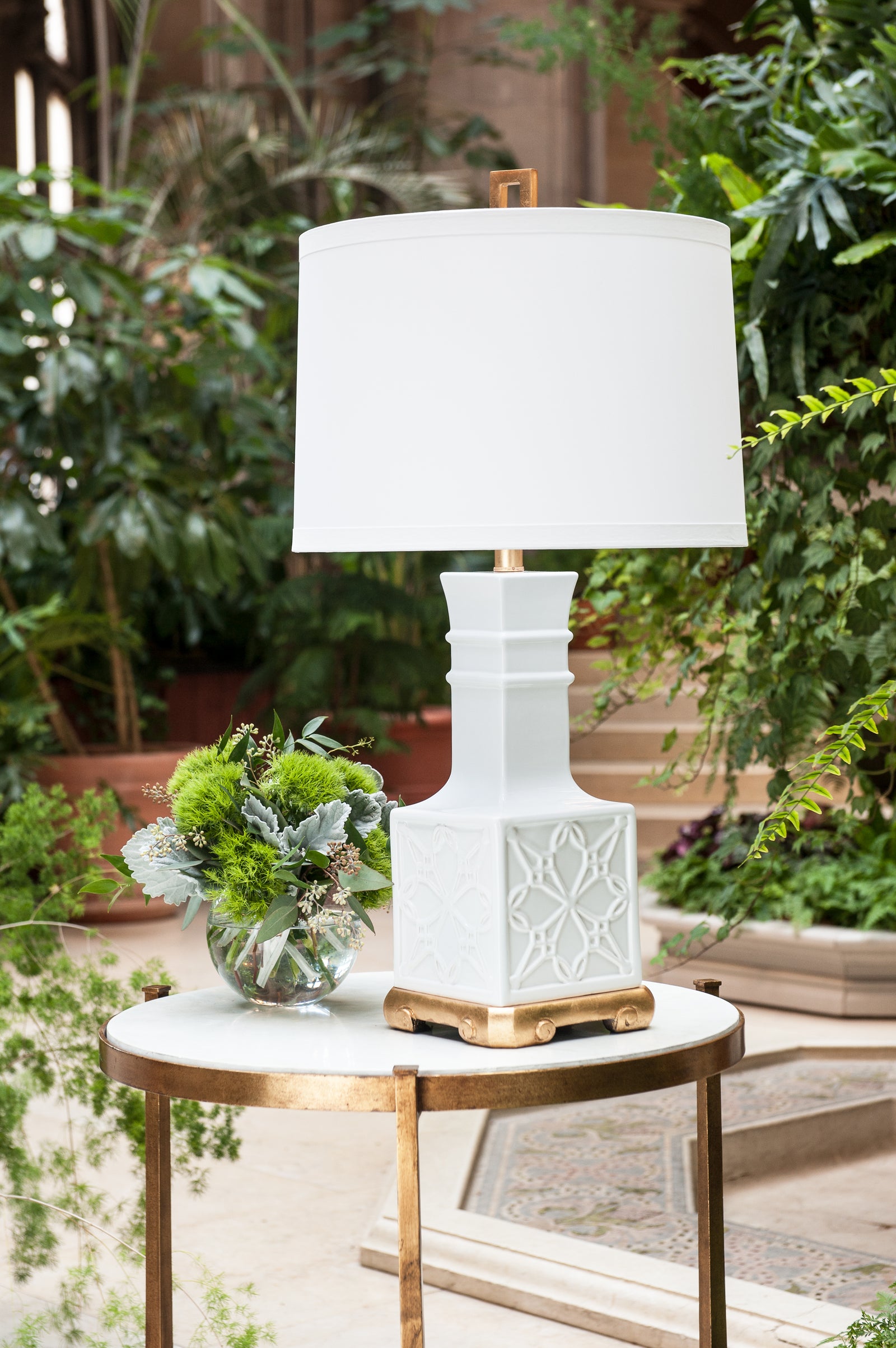 Lila Lamp - White