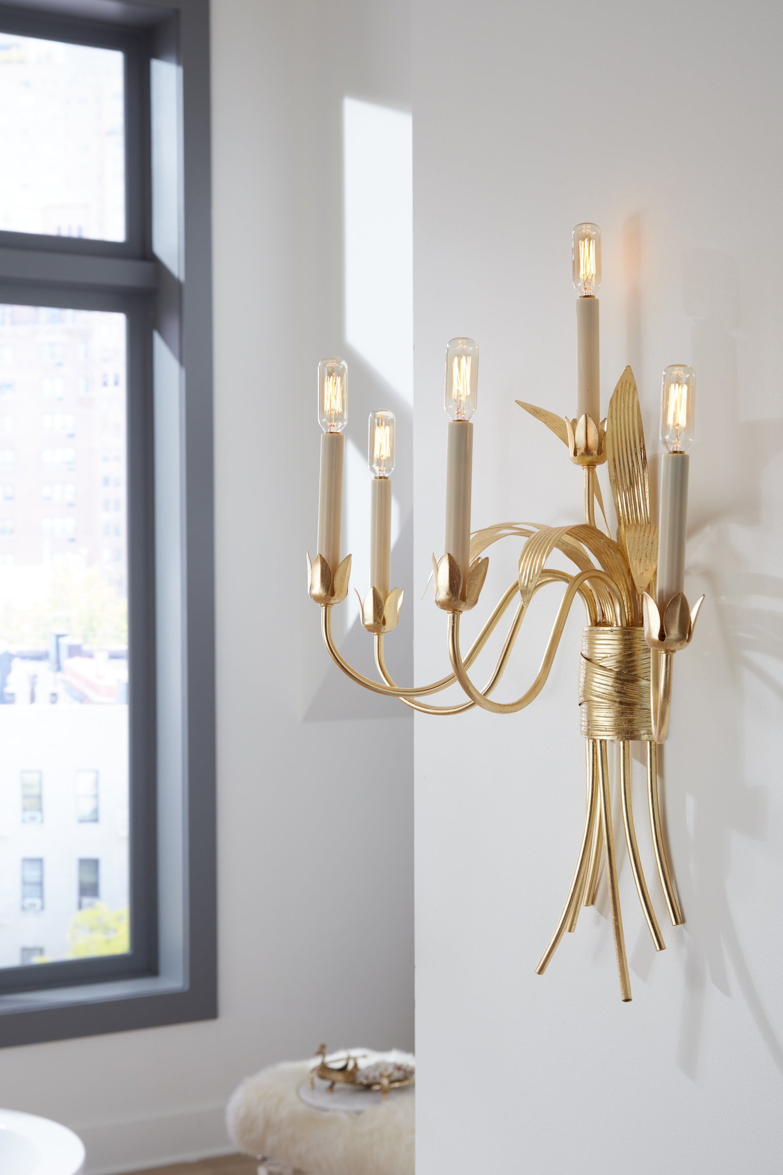 Mignon Sconce