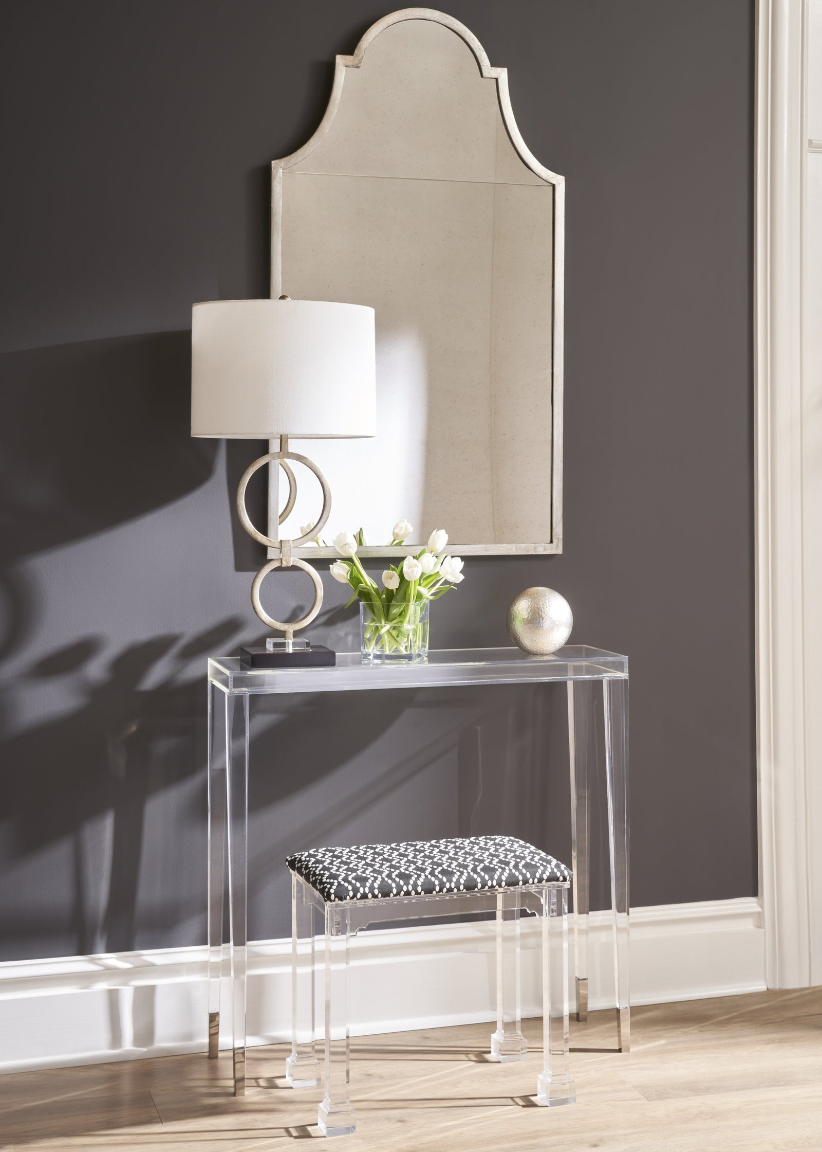 Silver Loop Lamp