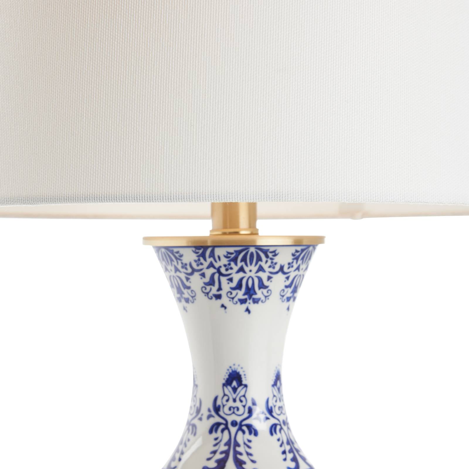 Marguerite Blue And White Lamp