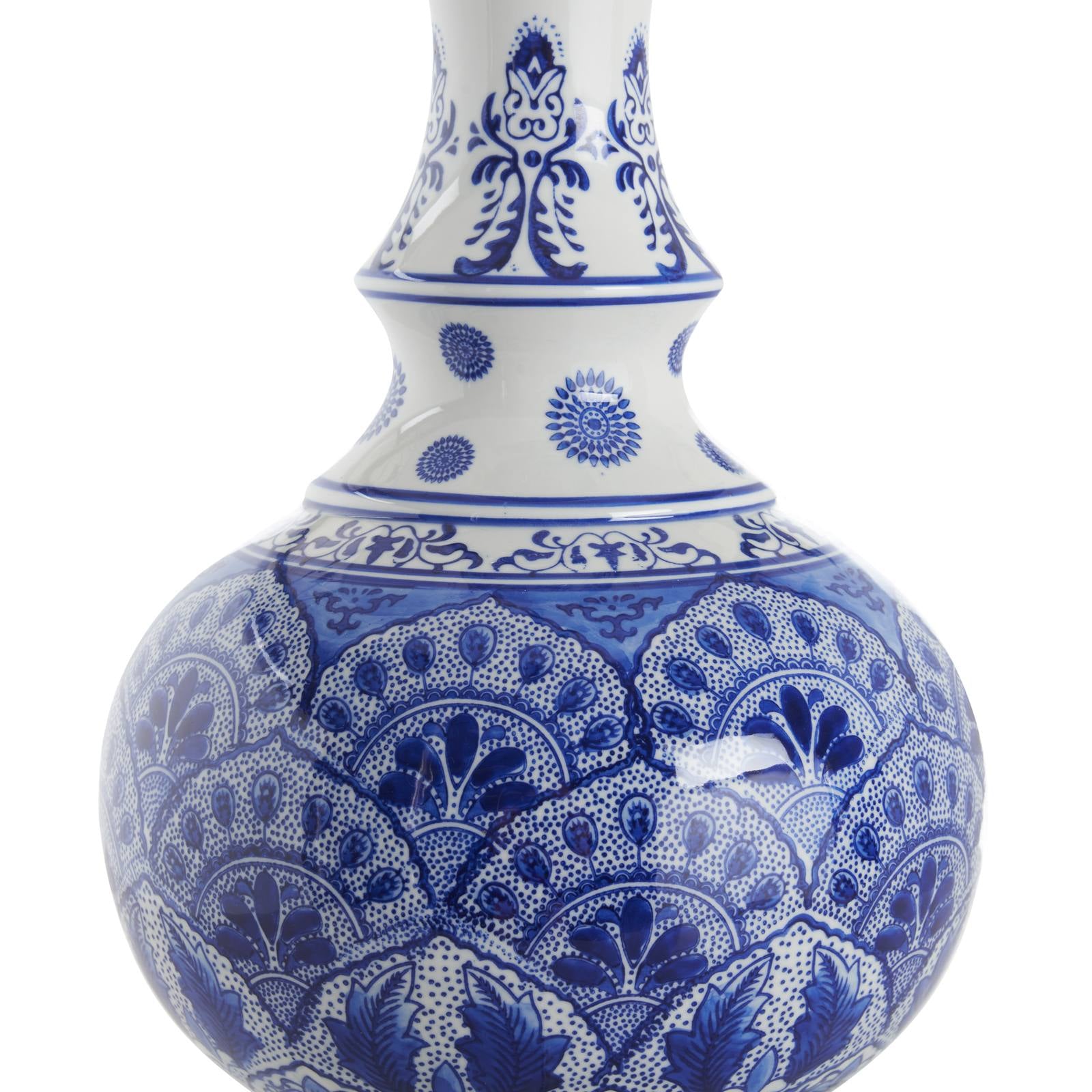 Marguerite Blue And White Lamp