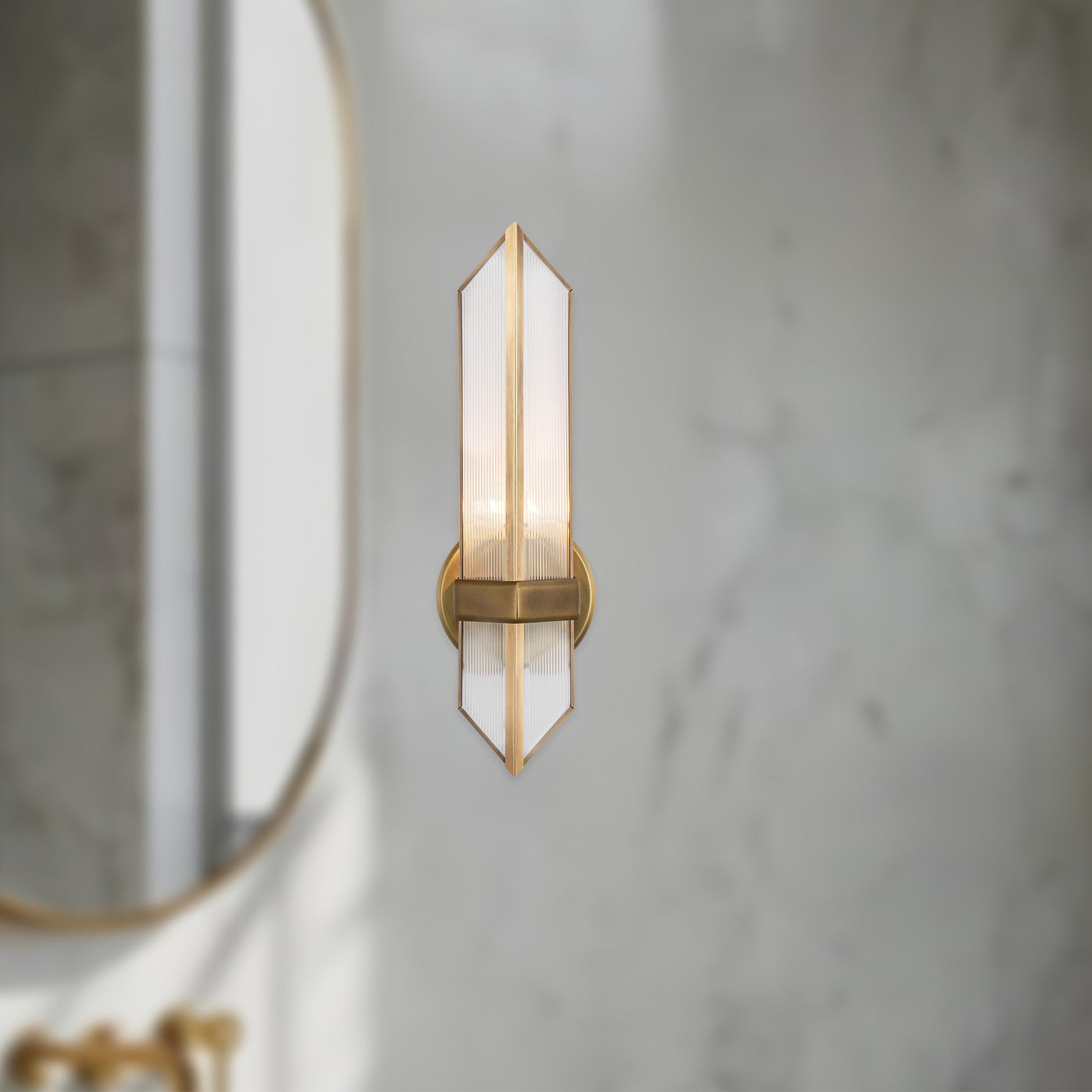 Cairo 4-in Ribbed Glass/Vintage Brass 1 Light Wall/Vanity