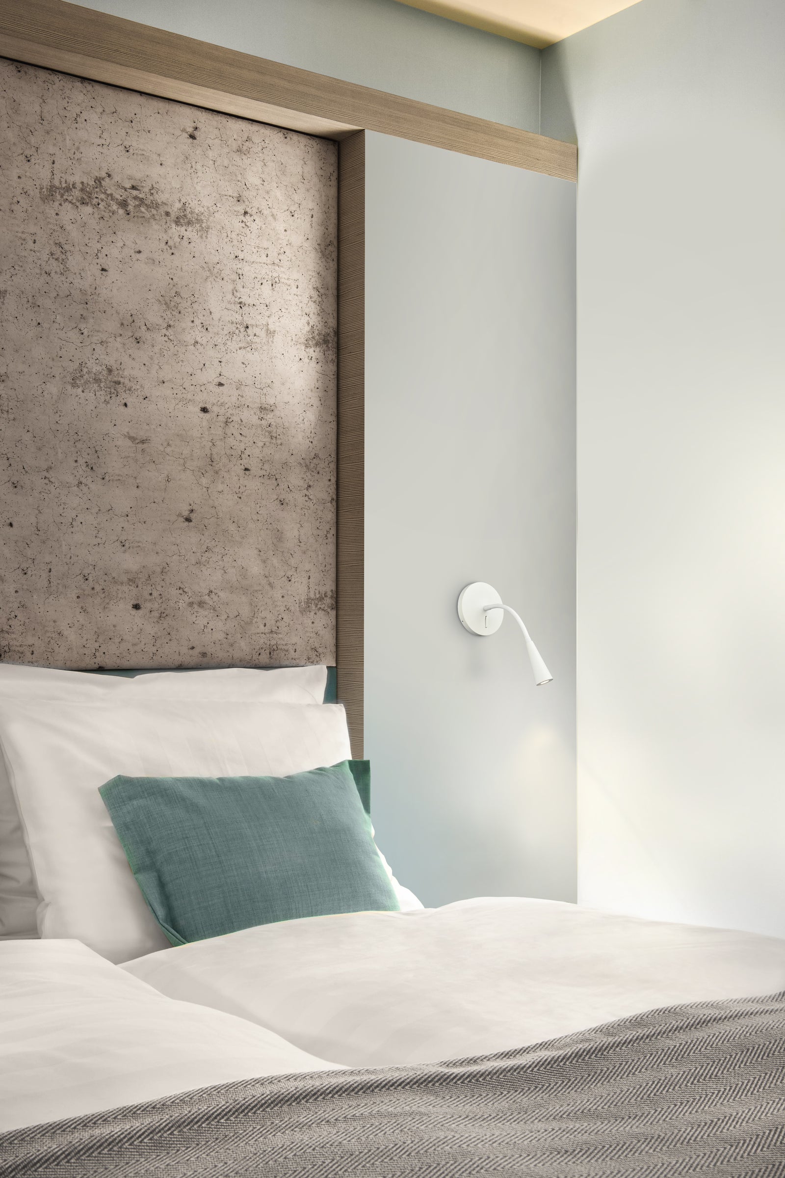 Eton 5-in White LED Wall Sconce