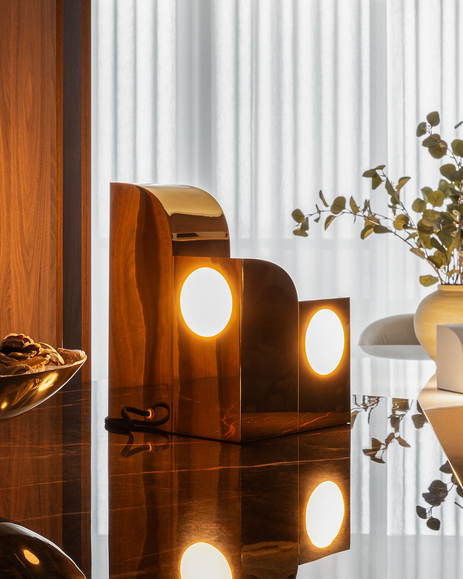 Gypsum 9-in Polished Brass LED Table Lamp