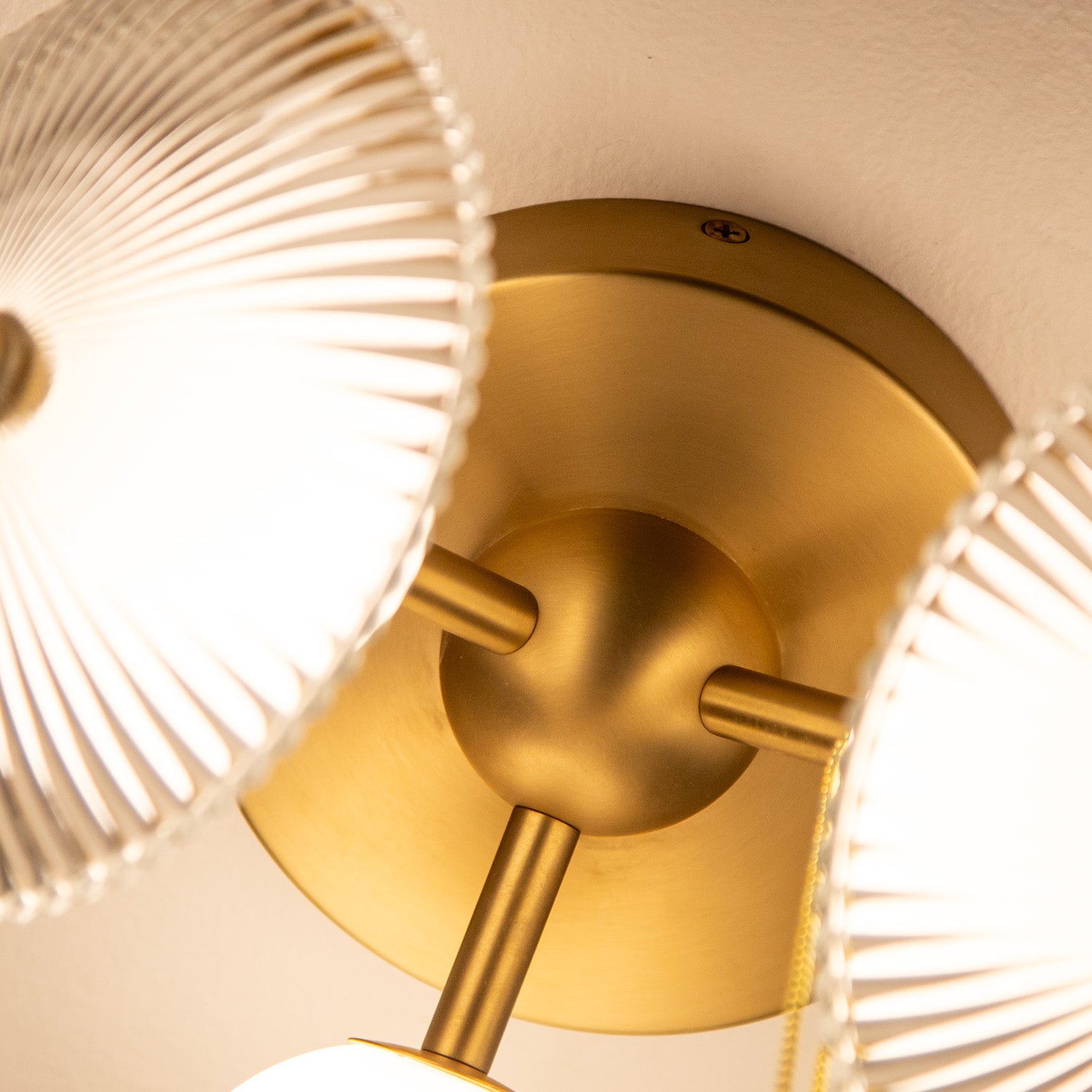 Hera 12-in Brushed Gold/Clear Ribbed Glass LED Flush Mount