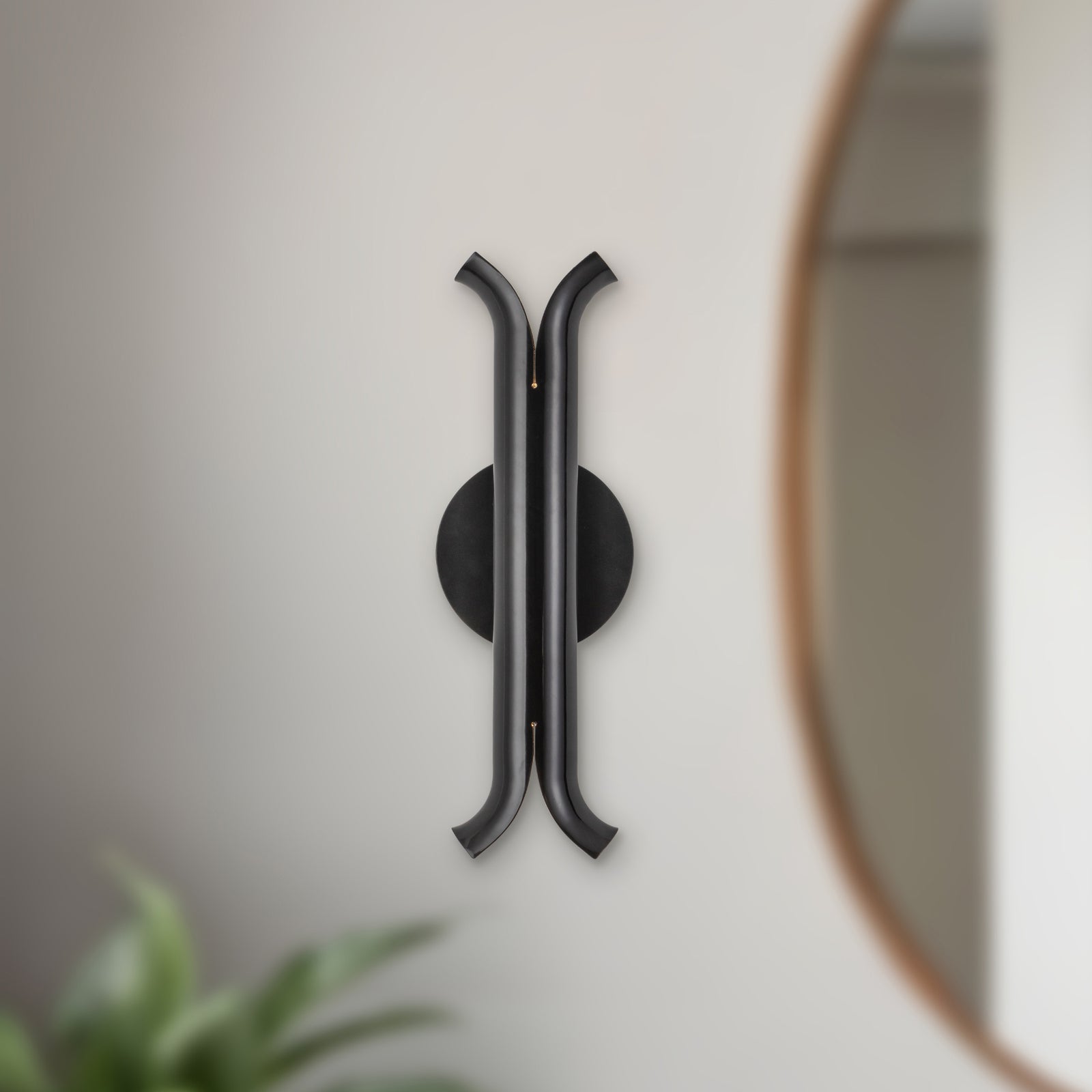 Husk 14-in Glossy Black LED Wall Sconce