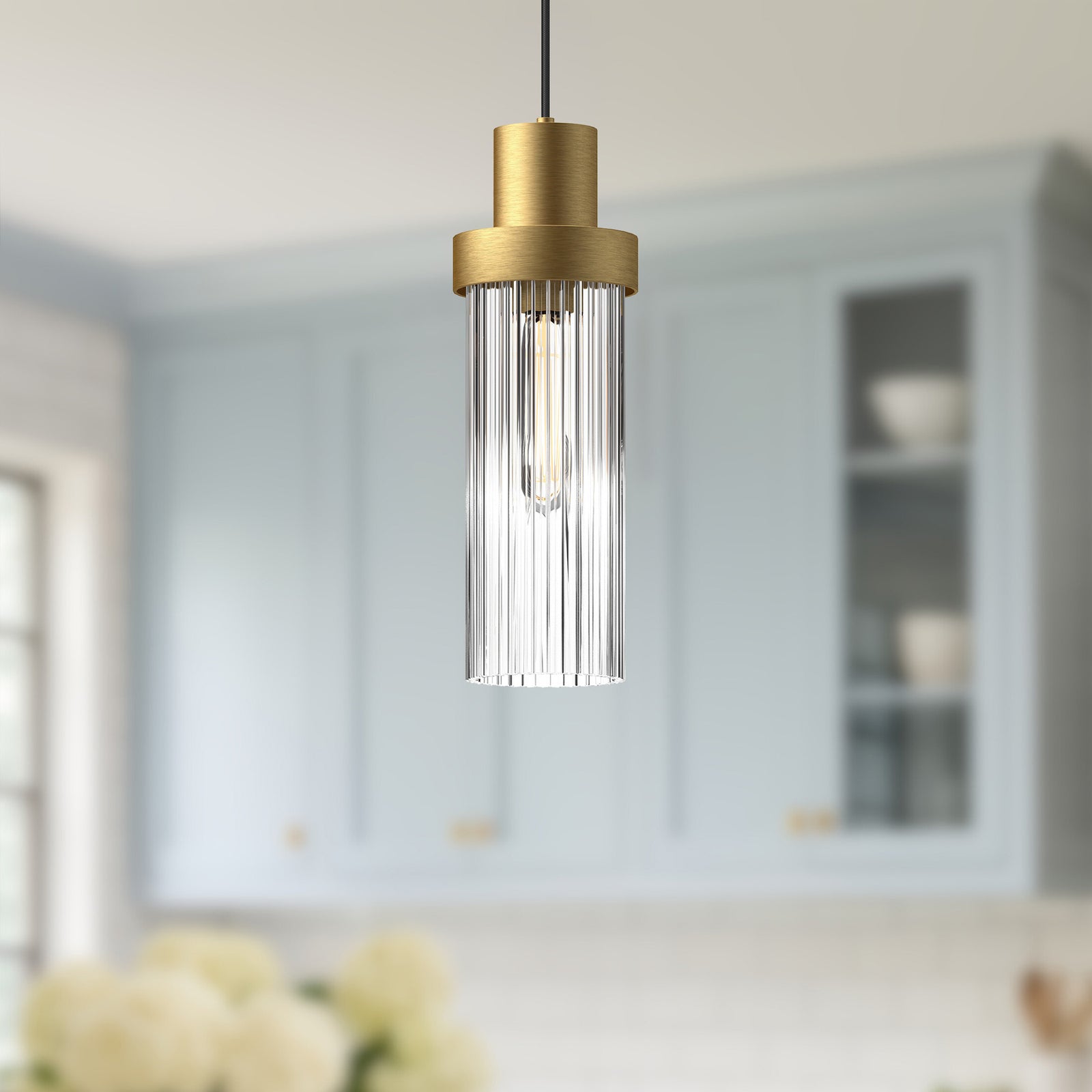 Kent 5-in Brushed Gold/Clear Ribbed Glass 1 Light Pendant