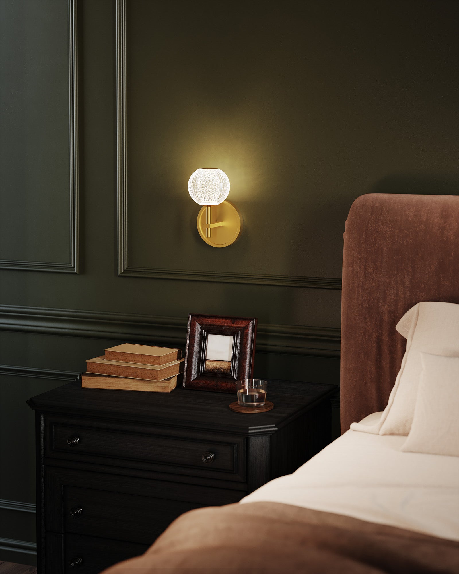 Marni 5-in Natural Brass LED Wall/Vanity