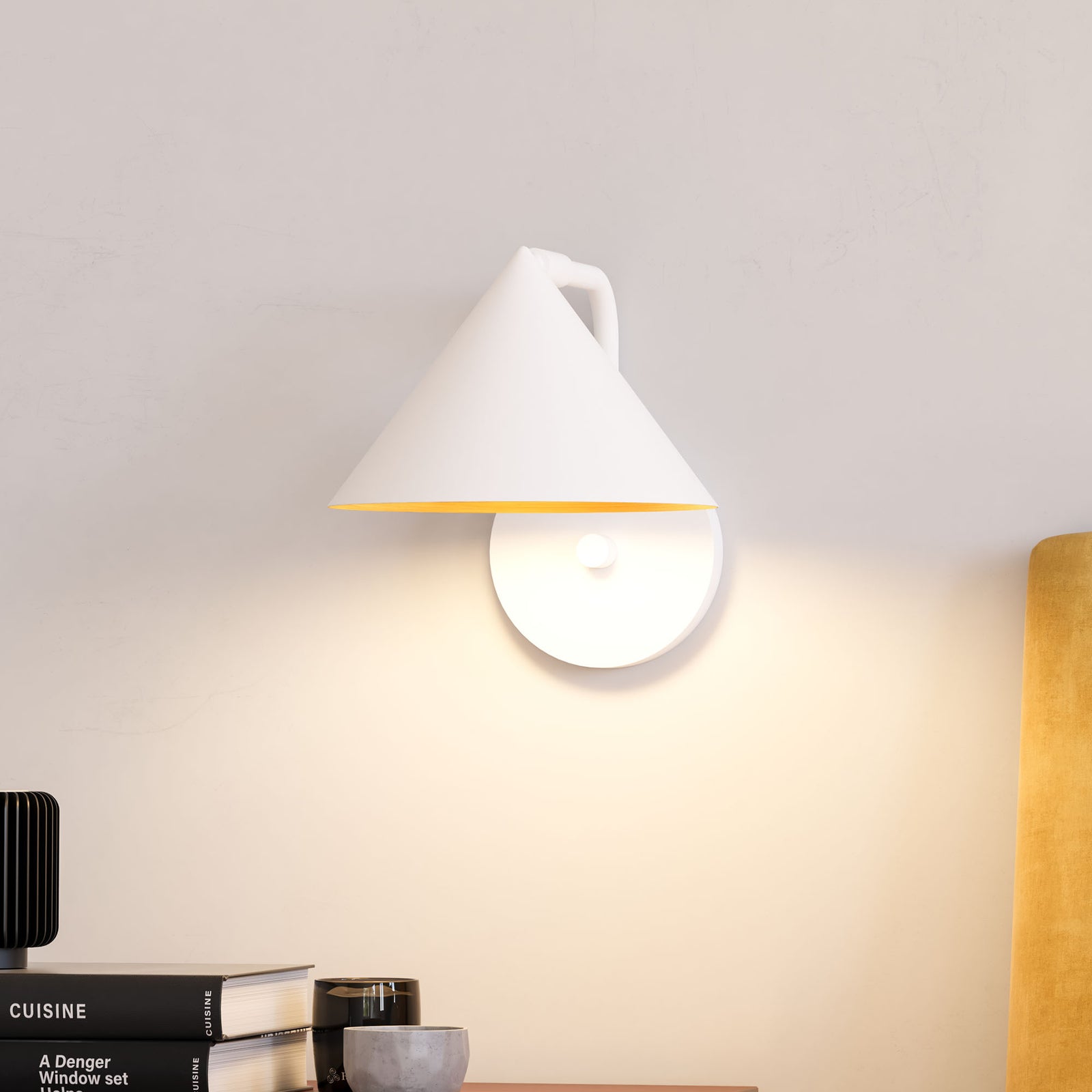 Remy 7-in White 1 Light Wall/Vanity