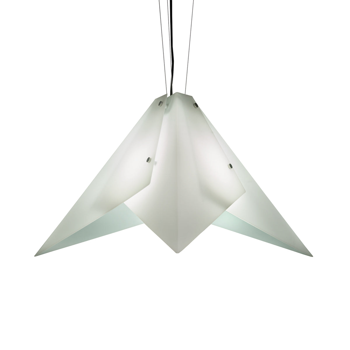 Akira 21" x 36" Triangular Pendant (21470-36)